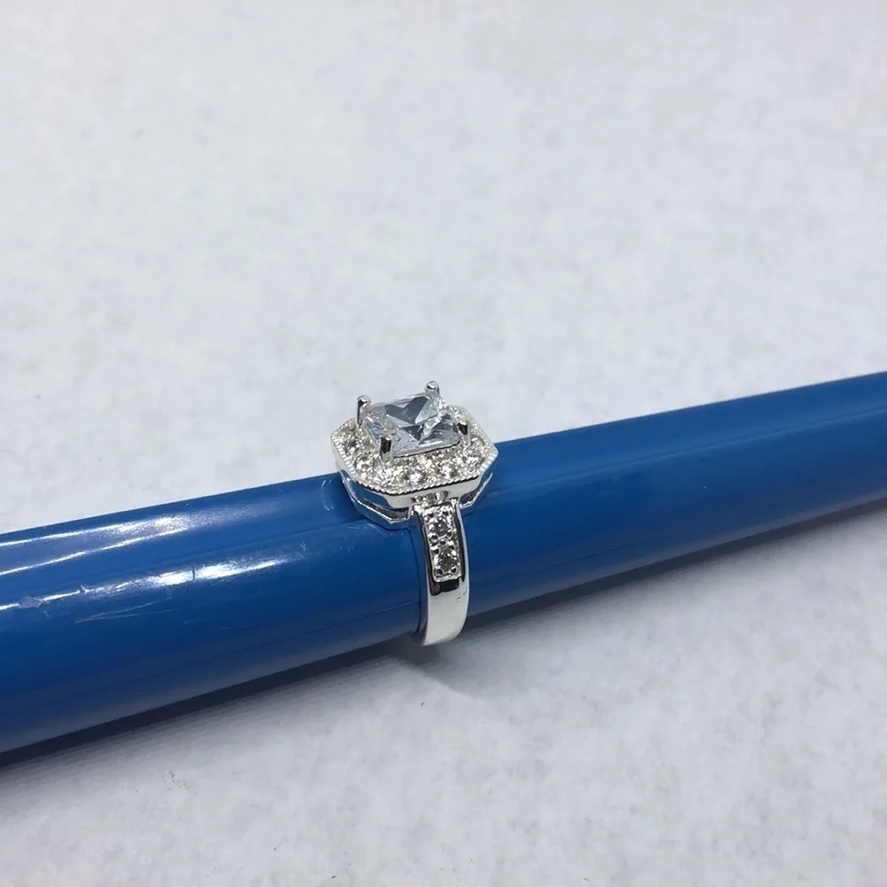 FAUX diamond engement costume ring silver tone or white gold tone